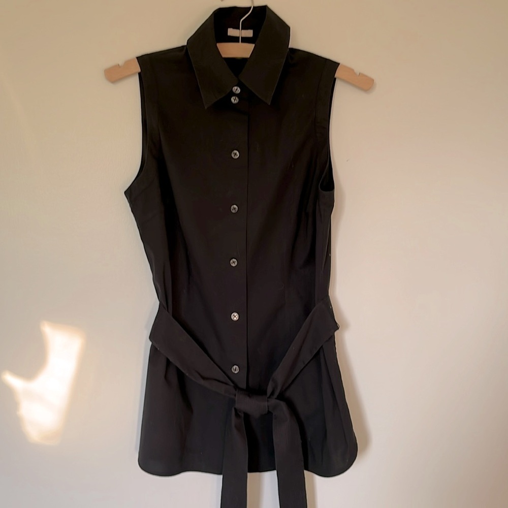 Magaschoni Black Cotton Stretch Sleeveless Tie Button Down Blouse, 6 US